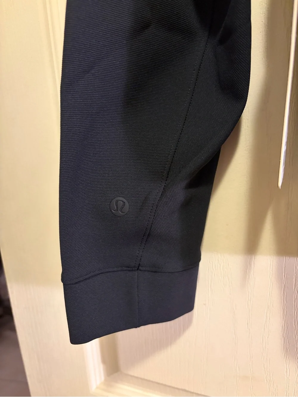 Lululemon Men’s “Sojourn” Jacket (M) *NEW FOR FALL/WINTER*